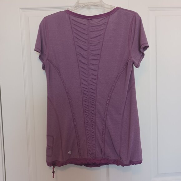 Lululemon Athletica Top M Scooped Neck Purple Short Sleeve Cinch Waist - Picture 2 of 7